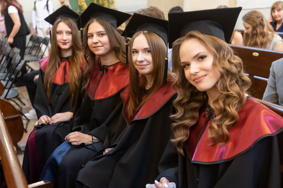 Diplomų belaukiant, Ekaterinos Khvashchynskayos nuotr.