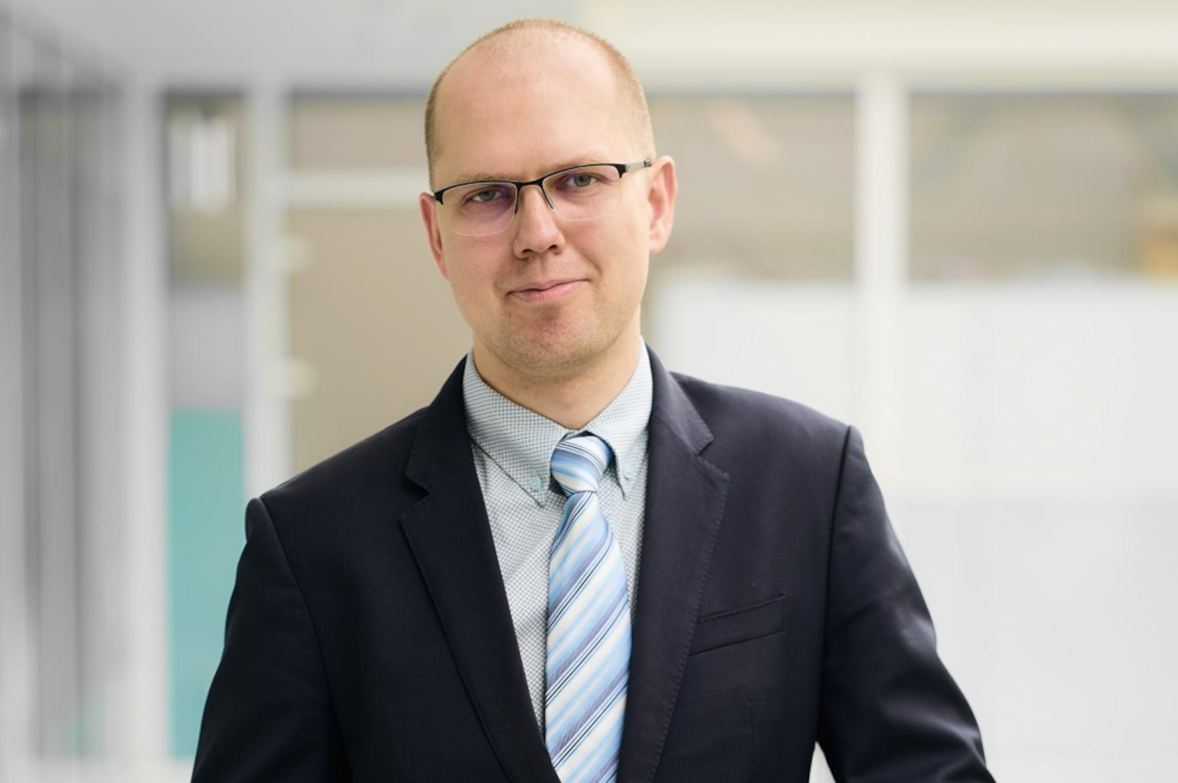doc. dr. Valentas Gružauskas