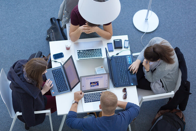 mif ziemos diplomu iteikimas